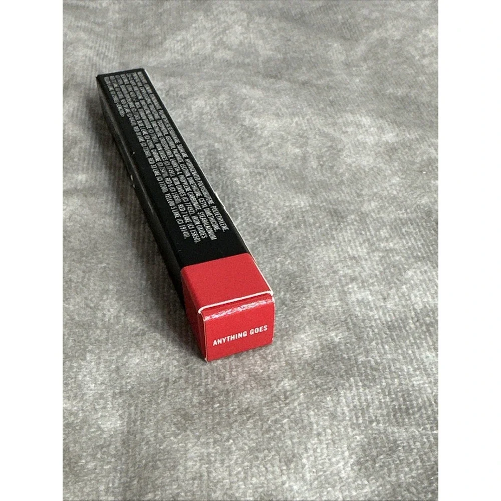 Mac Velvetease Lip Pencil ANYTHING GOES by M.A.C - Size 1.5 g / 0.05 Oz. New